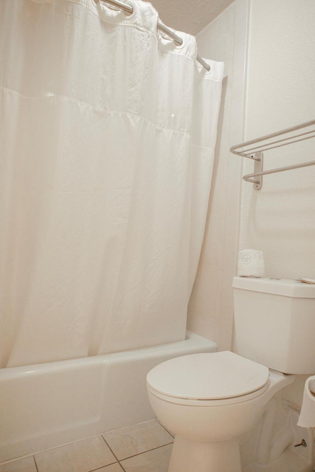 Hotel Oyo East I 40