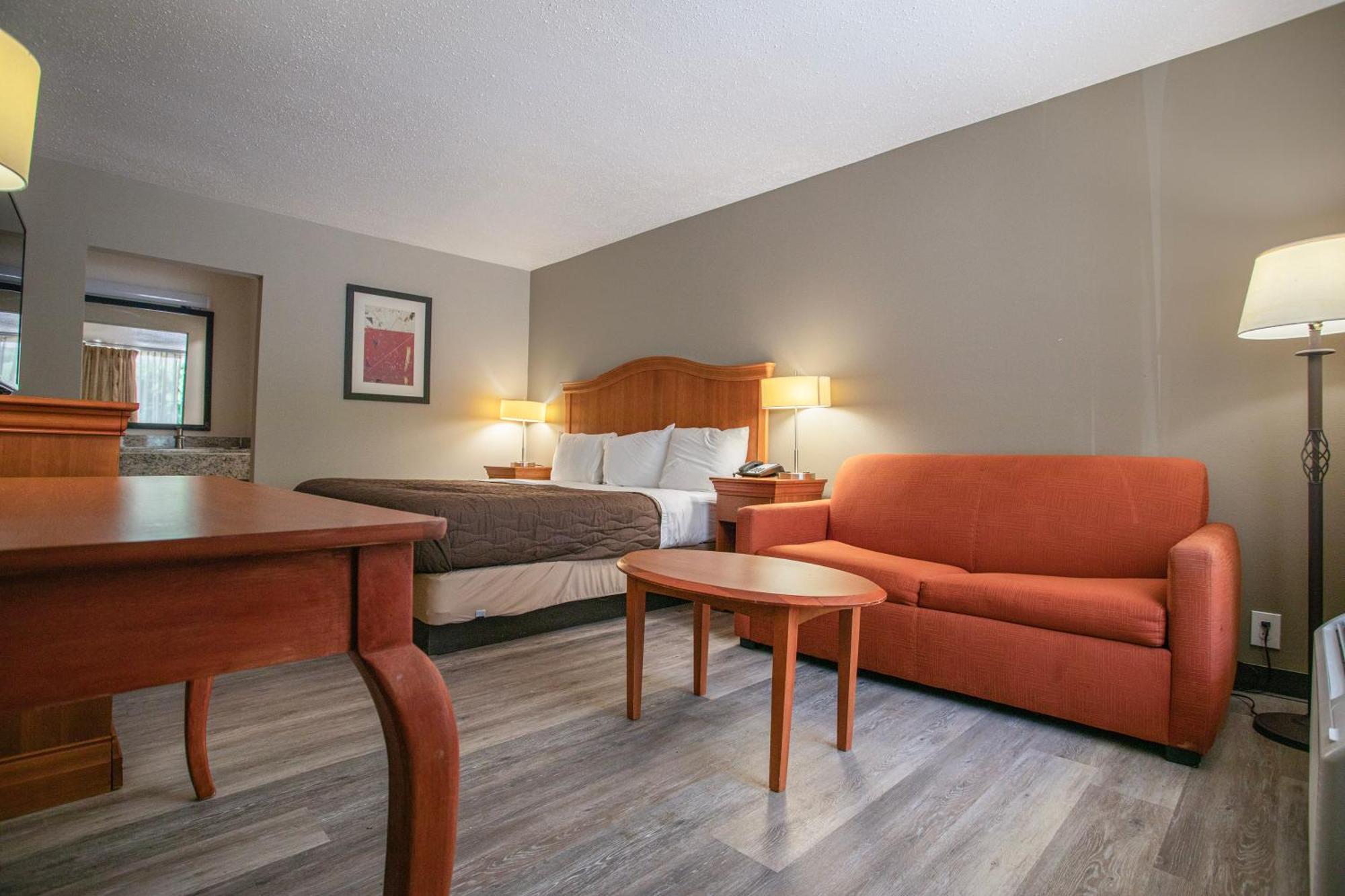 Oyo East I 40 Hotel 2*
